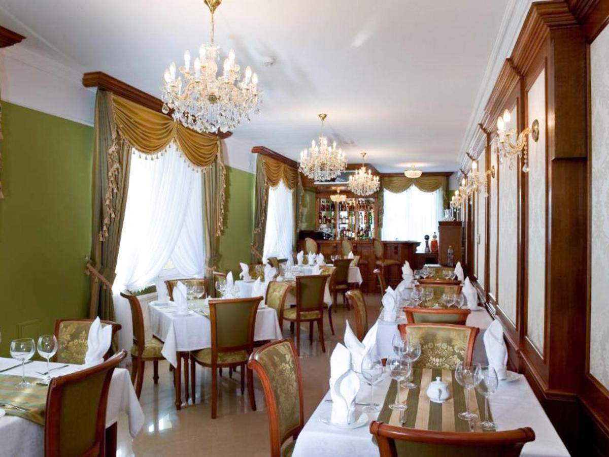 Hotel Korona Sandoměř Exteriér fotografie